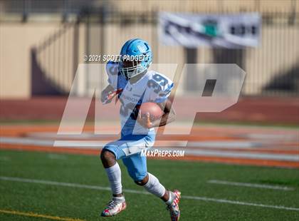 Thumbnail 3 in Patrick Henry vs. University City (CIF SDS D4 Championship) photogallery.