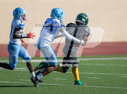 Thumbnail 1 in Patrick Henry vs. University City (CIF SDS D4 Championship) photogallery.