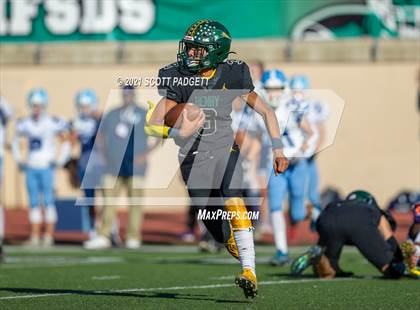 Thumbnail 3 in Patrick Henry vs. University City (CIF SDS D4 Championship) photogallery.