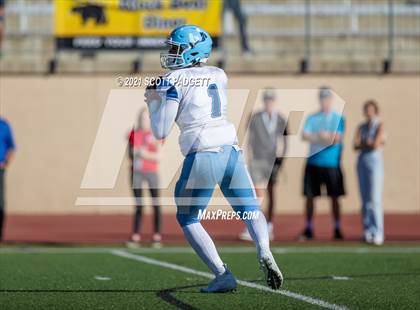 Thumbnail 3 in Patrick Henry vs. University City (CIF SDS D4 Championship) photogallery.