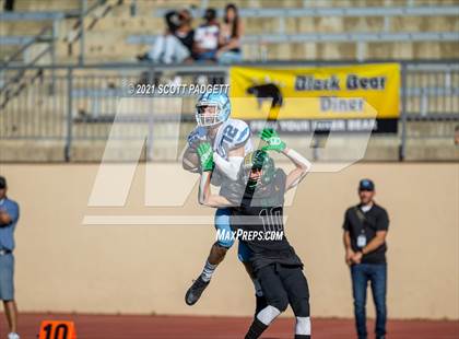 Thumbnail 2 in Patrick Henry vs. University City (CIF SDS D4 Championship) photogallery.
