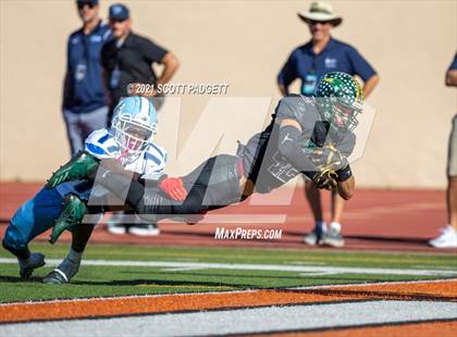 Thumbnail 2 in Patrick Henry vs. University City (CIF SDS D4 Championship) photogallery.