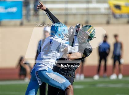 Thumbnail 3 in Patrick Henry vs. University City (CIF SDS D4 Championship) photogallery.