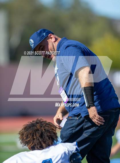 Thumbnail 3 in Patrick Henry vs. University City (CIF SDS D4 Championship) photogallery.