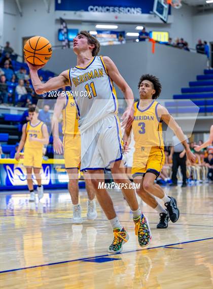 Thumbnail 2 in Sheridan vs Bergman (Lendel Thomas Classic) photogallery.