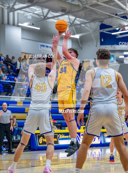 Thumbnail 1 in Sheridan vs Bergman (Lendel Thomas Classic) photogallery.