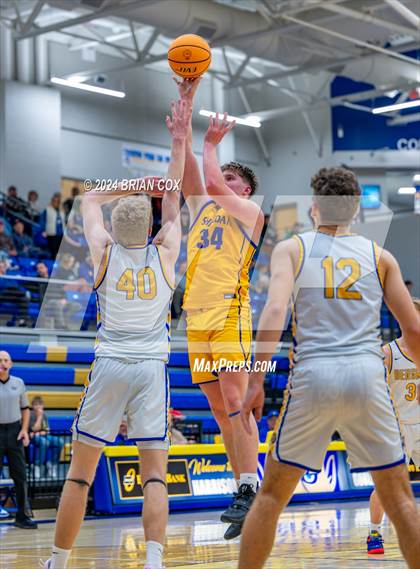 Thumbnail 2 in Sheridan vs Bergman (Lendel Thomas Classic) photogallery.