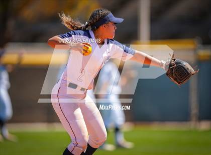 Thumbnail 3 in Piedra Vista vs. Cienega photogallery.