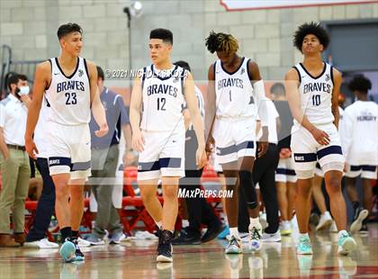 Thumbnail 3 in St. John Bosco vs. Long Beach Poly (Mater Dei Extravaganza) photogallery.