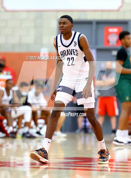 Thumbnail 1 in St. John Bosco vs. Long Beach Poly (Mater Dei Extravaganza) photogallery.
