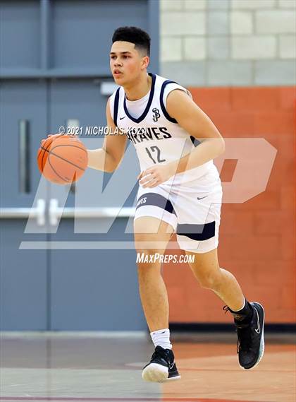 Thumbnail 1 in St. John Bosco vs. Long Beach Poly (Mater Dei Extravaganza) photogallery.