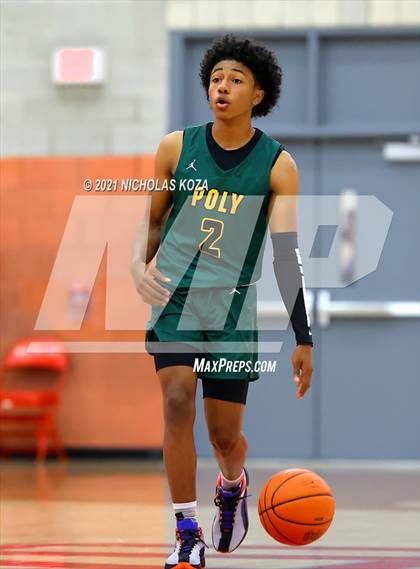 Thumbnail 2 in St. John Bosco vs. Long Beach Poly (Mater Dei Extravaganza) photogallery.