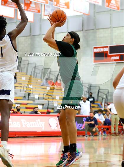 Thumbnail 1 in St. John Bosco vs. Long Beach Poly (Mater Dei Extravaganza) photogallery.