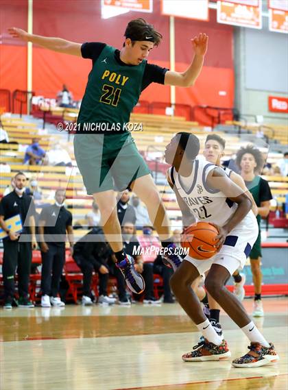 Thumbnail 2 in St. John Bosco vs. Long Beach Poly (Mater Dei Extravaganza) photogallery.