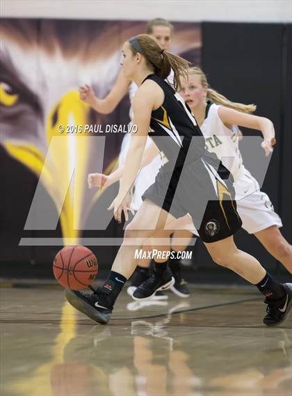 Thumbnail 2 in Mountain Vista vs. Arapahoe photogallery.