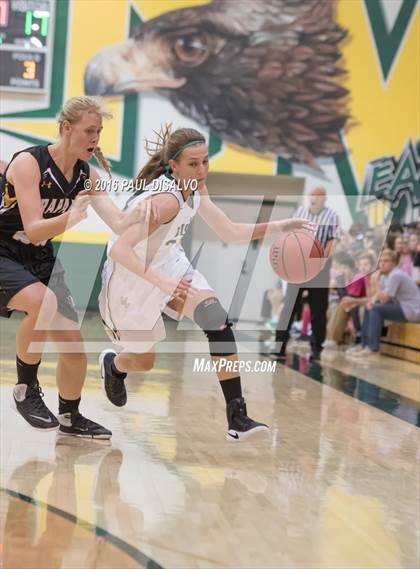 Thumbnail 2 in Mountain Vista vs. Arapahoe photogallery.