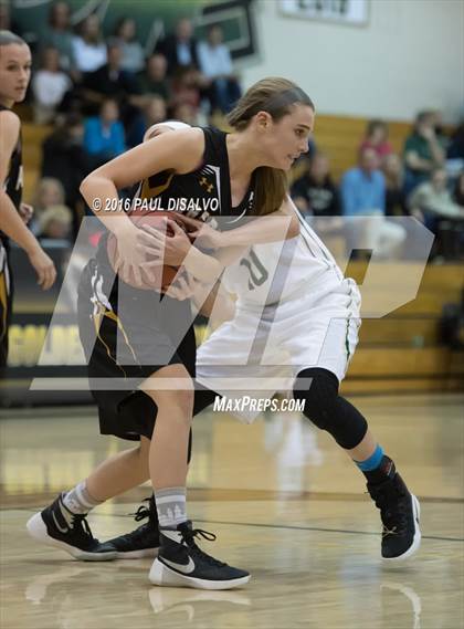 Thumbnail 2 in Mountain Vista vs. Arapahoe photogallery.