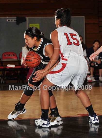Thumbnail 3 in Bishop Montgomery vs. Great Oak (Ayala Best of the West) photogallery.