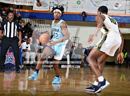 Thumbnail 3 in Greensboro Day School vs. Dorman (Chick-Fil-a Classic American Division Championship) photogallery.