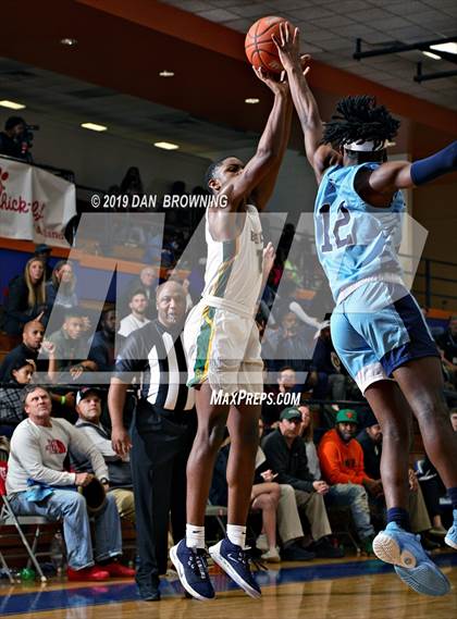 Thumbnail 3 in Greensboro Day School vs. Dorman (Chick-Fil-a Classic American Division Championship) photogallery.