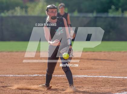 Thumbnail 2 in McIntosh @ Dutchtown photogallery.