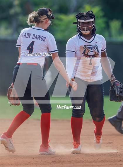 Thumbnail 1 in McIntosh @ Dutchtown photogallery.