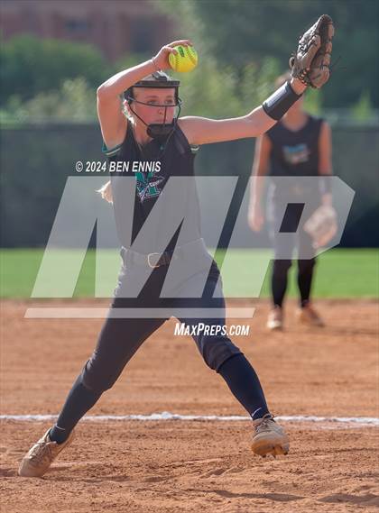 Thumbnail 3 in McIntosh @ Dutchtown photogallery.
