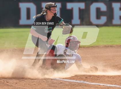 Thumbnail 1 in McIntosh @ Dutchtown photogallery.