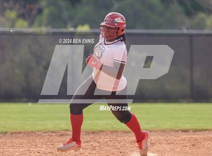Thumbnail 3 in McIntosh @ Dutchtown photogallery.