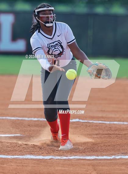 Thumbnail 1 in McIntosh @ Dutchtown photogallery.
