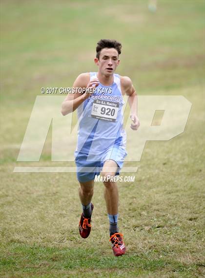 Thumbnail 1 in IHSA 1A Boys Cross Country Sectional (Benton) photogallery.