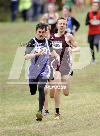 Thumbnail 3 in IHSA 1A Boys Cross Country Sectional (Benton) photogallery.