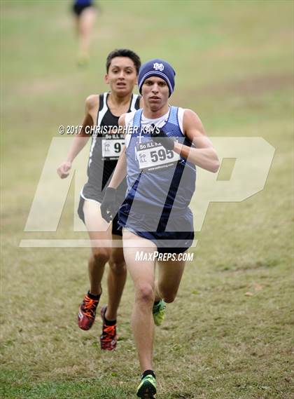 Thumbnail 2 in IHSA 1A Boys Cross Country Sectional (Benton) photogallery.
