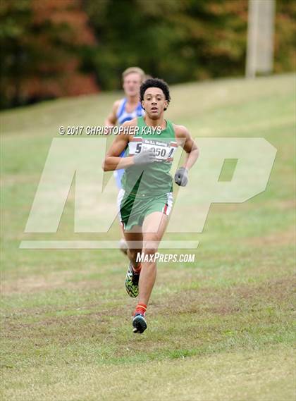 Thumbnail 2 in IHSA 1A Boys Cross Country Sectional (Benton) photogallery.
