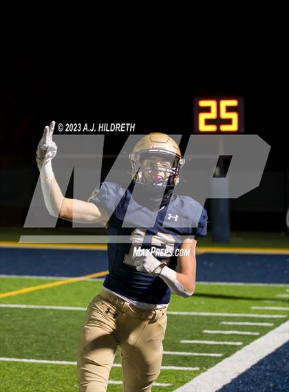 Thumbnail 1 in Saint Thomas Aquinas vs. Basehor-Linwood (KSHSAA 4A Round 3) photogallery.