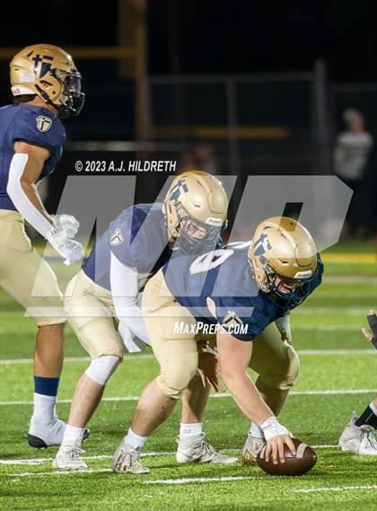Thumbnail 2 in Saint Thomas Aquinas vs. Basehor-Linwood (KSHSAA 4A Round 3) photogallery.