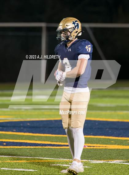 Thumbnail 3 in Saint Thomas Aquinas vs. Basehor-Linwood (KSHSAA 4A Round 3) photogallery.