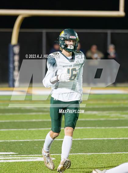 Thumbnail 3 in Saint Thomas Aquinas vs. Basehor-Linwood (KSHSAA 4A Round 3) photogallery.