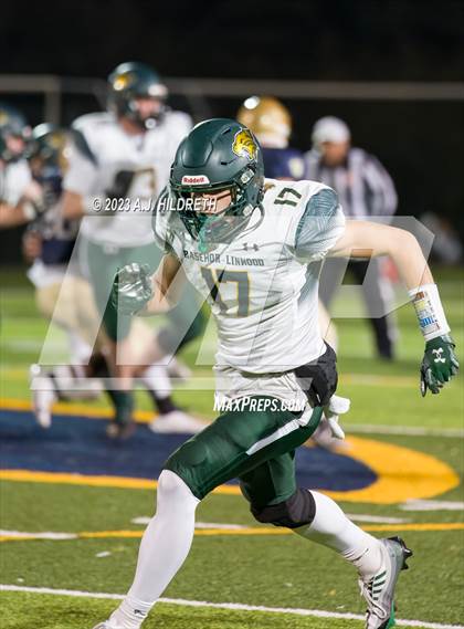 Thumbnail 1 in Saint Thomas Aquinas vs. Basehor-Linwood (KSHSAA 4A Round 3) photogallery.