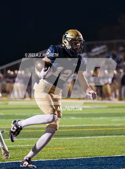 Thumbnail 3 in Saint Thomas Aquinas vs. Basehor-Linwood (KSHSAA 4A Round 3) photogallery.