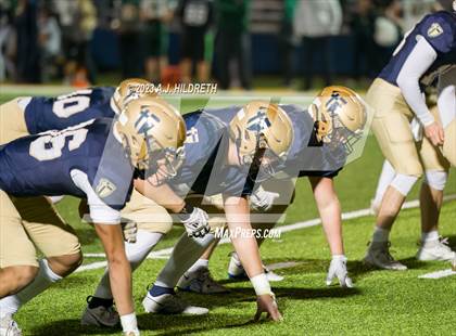 Thumbnail 3 in Saint Thomas Aquinas vs. Basehor-Linwood (KSHSAA 4A Round 3) photogallery.