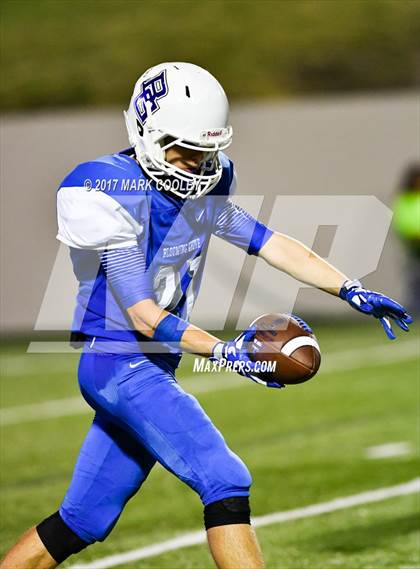 Thumbnail 1 in Blooming Grove vs. Marlin photogallery.