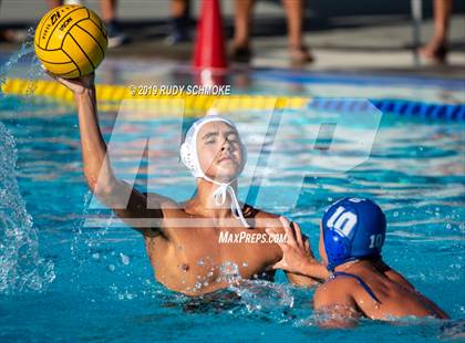 Thumbnail 1 in Santa Fe Christian vs. Rancho Bernardo photogallery.