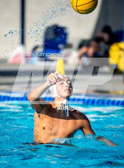 Thumbnail 3 in Santa Fe Christian vs. Rancho Bernardo photogallery.