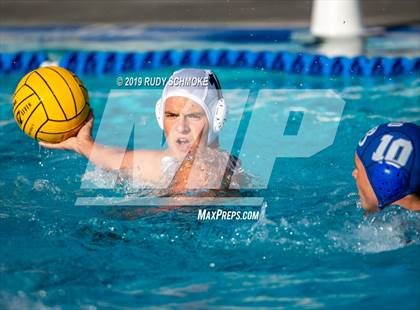 Thumbnail 2 in Santa Fe Christian vs. Rancho Bernardo photogallery.
