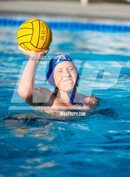 Thumbnail 3 in Santa Fe Christian vs. Rancho Bernardo photogallery.