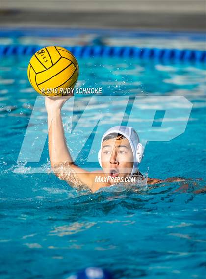Thumbnail 2 in Santa Fe Christian vs. Rancho Bernardo photogallery.