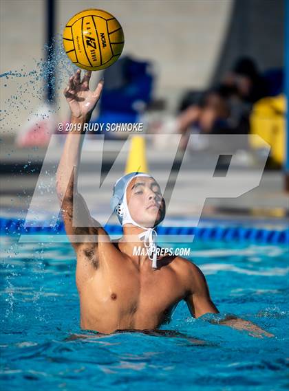 Thumbnail 2 in Santa Fe Christian vs. Rancho Bernardo photogallery.
