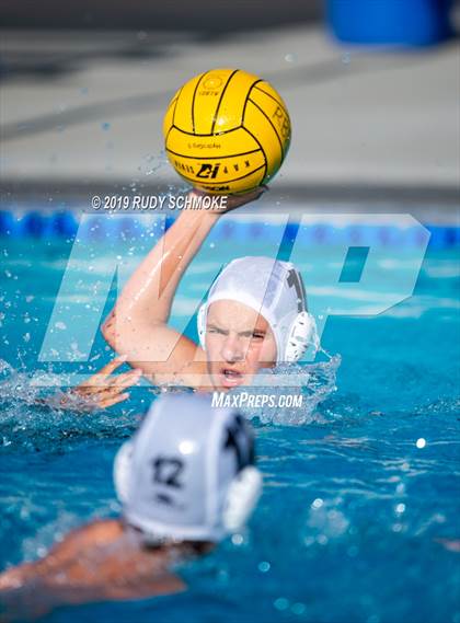 Thumbnail 3 in Santa Fe Christian vs. Rancho Bernardo photogallery.