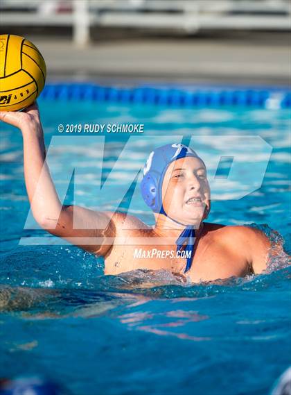 Thumbnail 2 in Santa Fe Christian vs. Rancho Bernardo photogallery.
